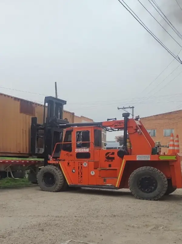 Alquiler de montacargas para empresas públicas